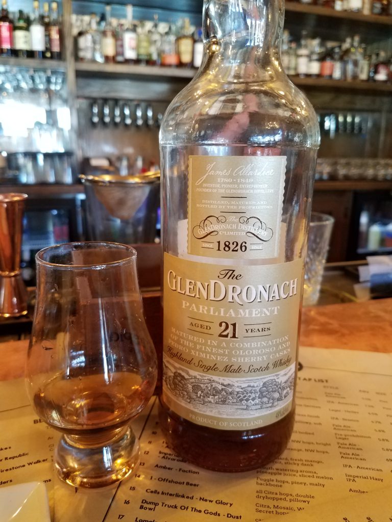 Glendronach 21-Parliament The Whiskey Noob JAWS rating: 8.5/10
