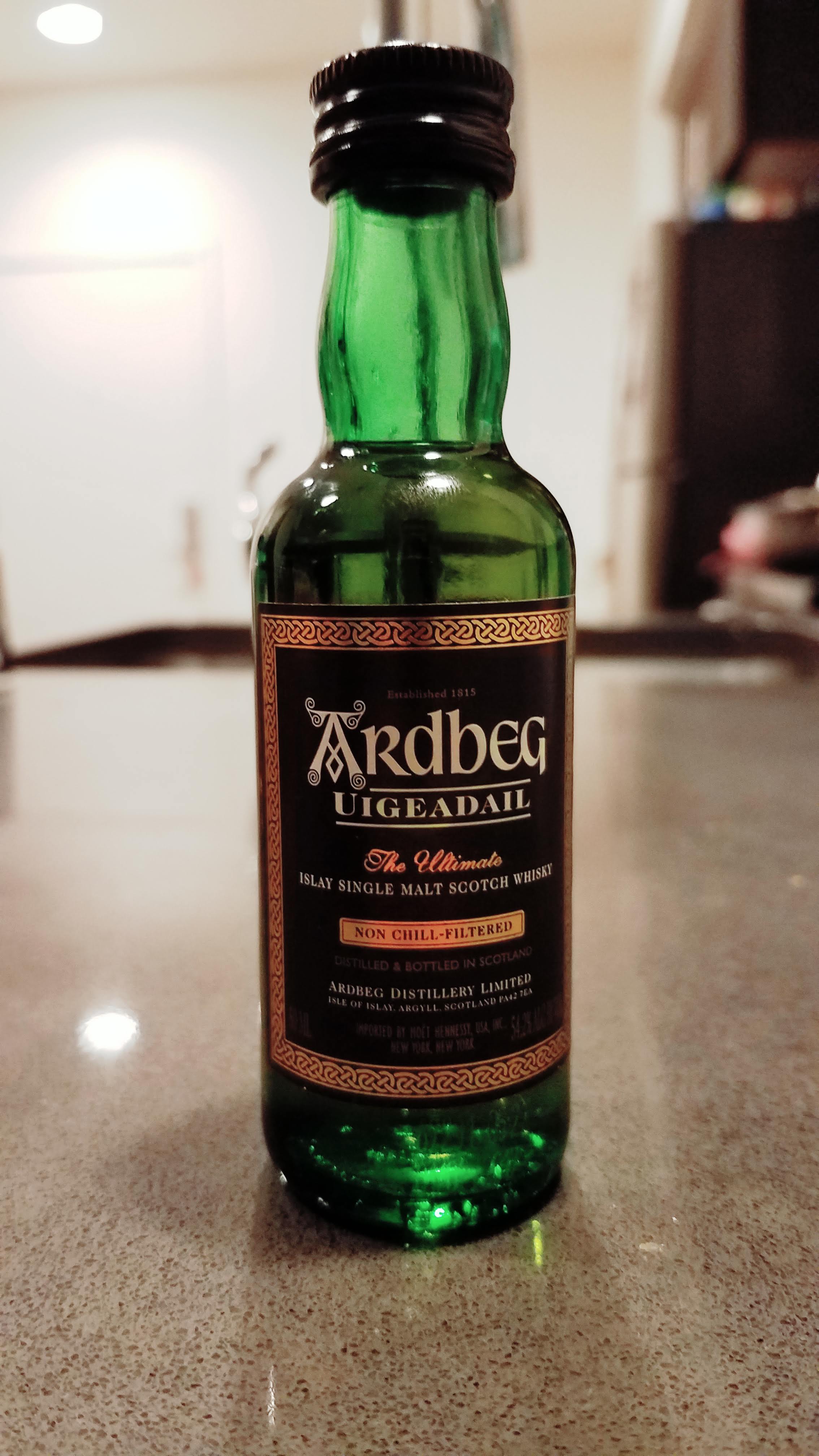 Read more about the article Ardbeg Uigeadail:  JAWS Rating 7.7/10​